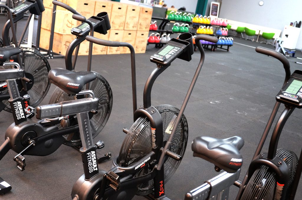 Krokofit_Airbike_Kettlebell_Ausdauertraining_Boxes_Crossfit_Functional_Equipment_Fitness